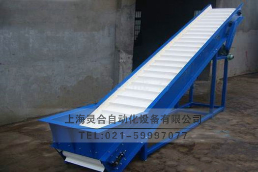 簡易型爬坡皮帶機(jī)